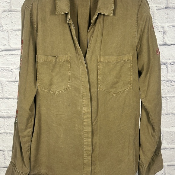 Blue Rain Olive Green Embroidered Button-Down Shi - Picture 3 of 12